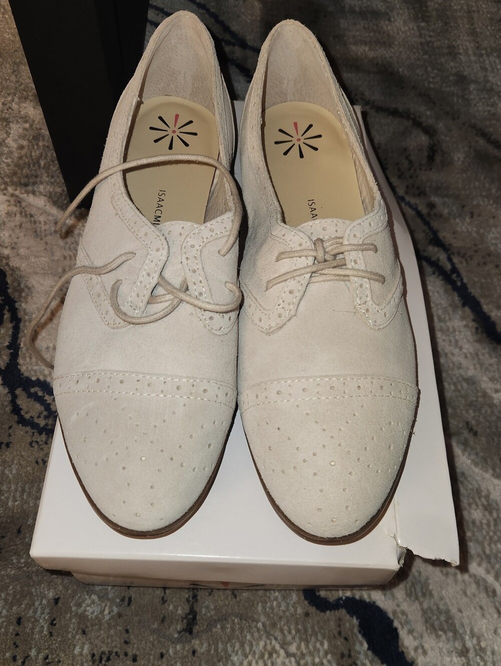 Issac Mizrahi ImFrankie Oxford Style Suade. Sz 9.5 M. NIB
